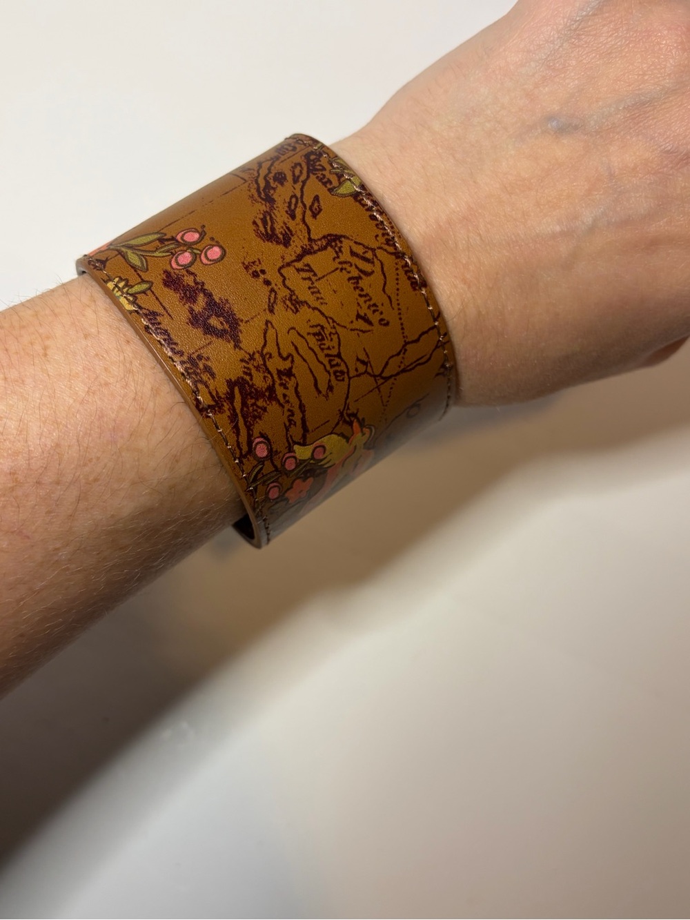 Patricia Nash Luigia Floral Map Leather Cuff Bracelet Gold Turn Lock EUC